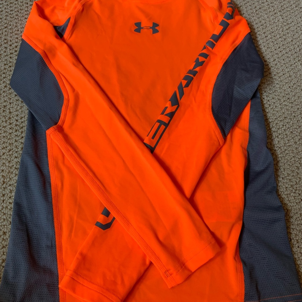 Under Armour boys heat gear shirt